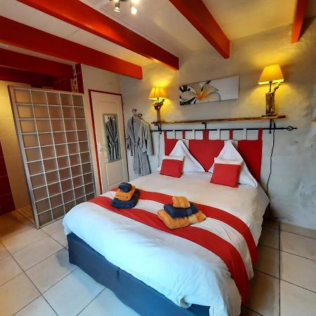 Bed and Breakfast L'Echappee Tremoussante Saint-Barthelemy-de-Vals Екстер'єр фото
