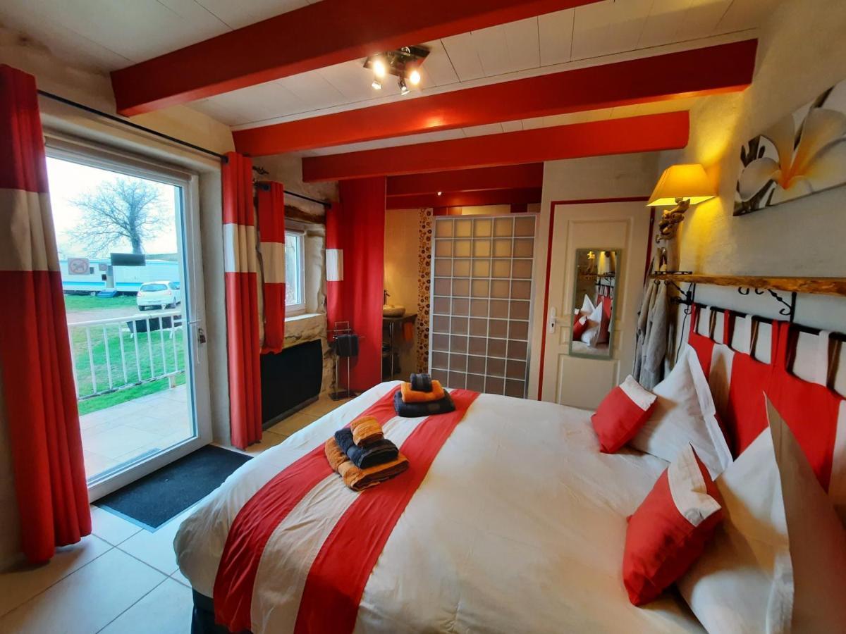Bed and Breakfast L'Echappee Tremoussante Saint-Barthelemy-de-Vals Екстер'єр фото